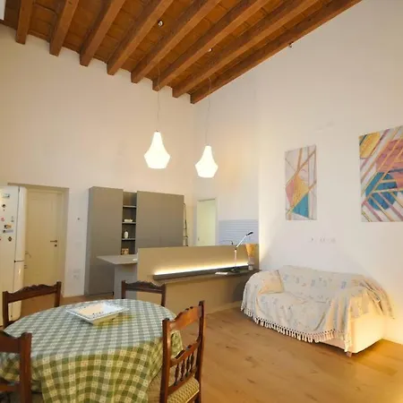 Domus Palazzo Roccabonella Διαμέρισμα